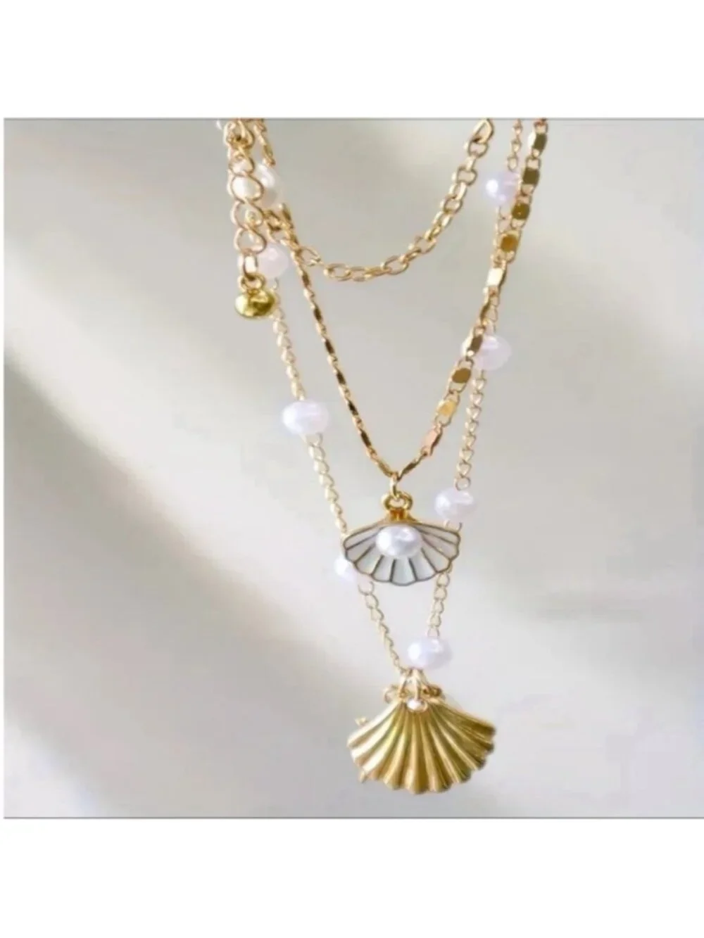 New! Gold Shell Stack Necklace Set (1066) NWOT